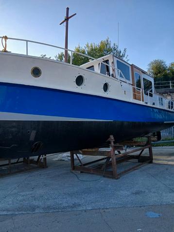 Bateau de plaisance, 50 ch ou plus, Diesel, Acier, 9 à 12 mètres