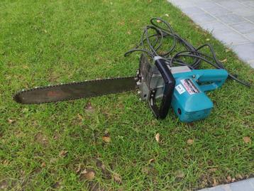Electrische kettingzaag Makita beschikbaar voor biedingen