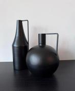 Set van twee vazen zwart, Huis en Inrichting, Woonaccessoires | Vazen, Verzenden, Zo goed als nieuw, Zwart