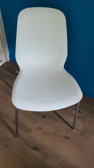 6 Ikea LIDAS witte stoelen met chromen poten beschikbaar voor biedingen