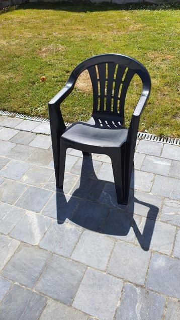20-23 tuinstoelen grafiet stapelbaar beschikbaar voor biedingen