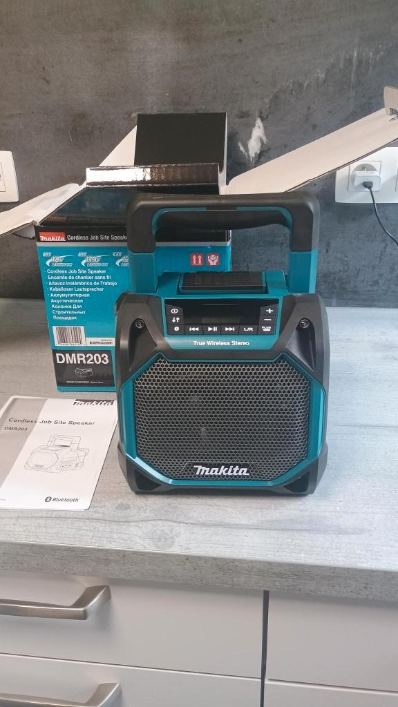 MAKITA DMR203 18v bluetooth luidspreker, Audio, Tv en Foto, Luidsprekerboxen, Nieuw, Front, Rear of Stereo speakers, Minder dan 60 watt
