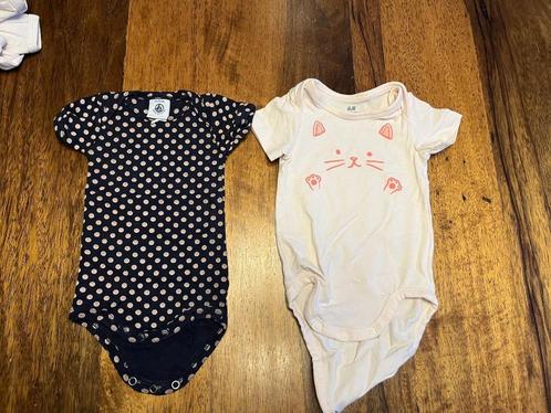 body 54cm manches courtes, Kinderen en Baby's, Babykleding | Maat 56, Zo goed als nieuw, Jongetje of Meisje, Nacht- of Onderkleding