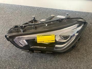 Phare gauche d'un Mercedes CLA, Enlèvement ou Envoi, 3 mois de garantie, Utilisé