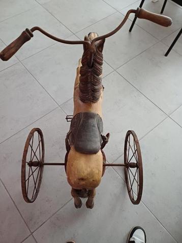 cheval en bois avec roue en fer, Antiquités & Art, Enlèvement