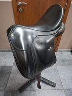 Selle de dressage Bates Innova 17 -17,5 pouces, Enlèvement, Utilisé, Dressage