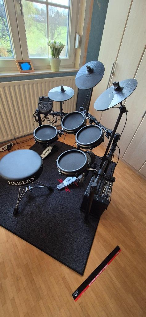 ALESIS NITRO mesh kit, Muziek en Instrumenten, Drumstellen en Slagwerk, Gebruikt, Roland, Elektronisch, Ophalen