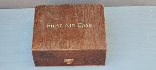 First Aid Case Britain Post-1930, Antiek en Kunst, Antiek | Gereedschap en Instrumenten, Ophalen of Verzenden