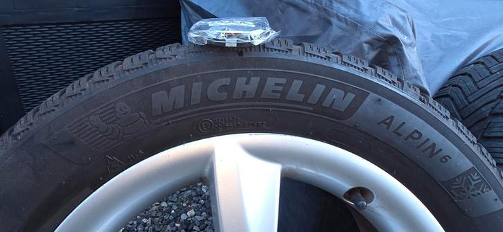 Michelin Alpin 6 set lichtmetalen velgen en banden voor de w, Auto-onderdelen, Banden en Velgen, Band(en), Winterbanden, Ophalen