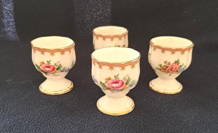 Royal Albert Lady Carlyle, Collections, Broches, Pins & Badges, Enlèvement ou Envoi