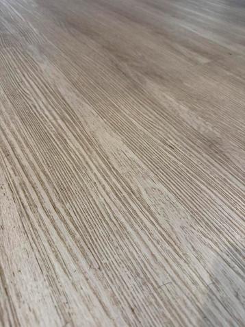Vloerbekleding 6 dozen (16 m²) Nieuwprijs €312, nu €120! beschikbaar voor biedingen
