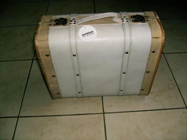 bruidskoffer in hout van maisons du monde  en 100 doosjes, Diversen, Cadeauverpakkingen, Nieuw, Cadeaudoos, Ophalen of Verzenden