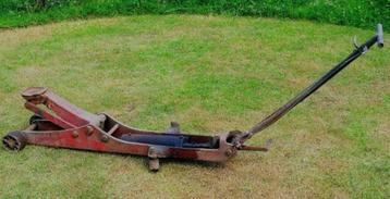 Vintage garagekrik 4T beschikbaar voor biedingen
