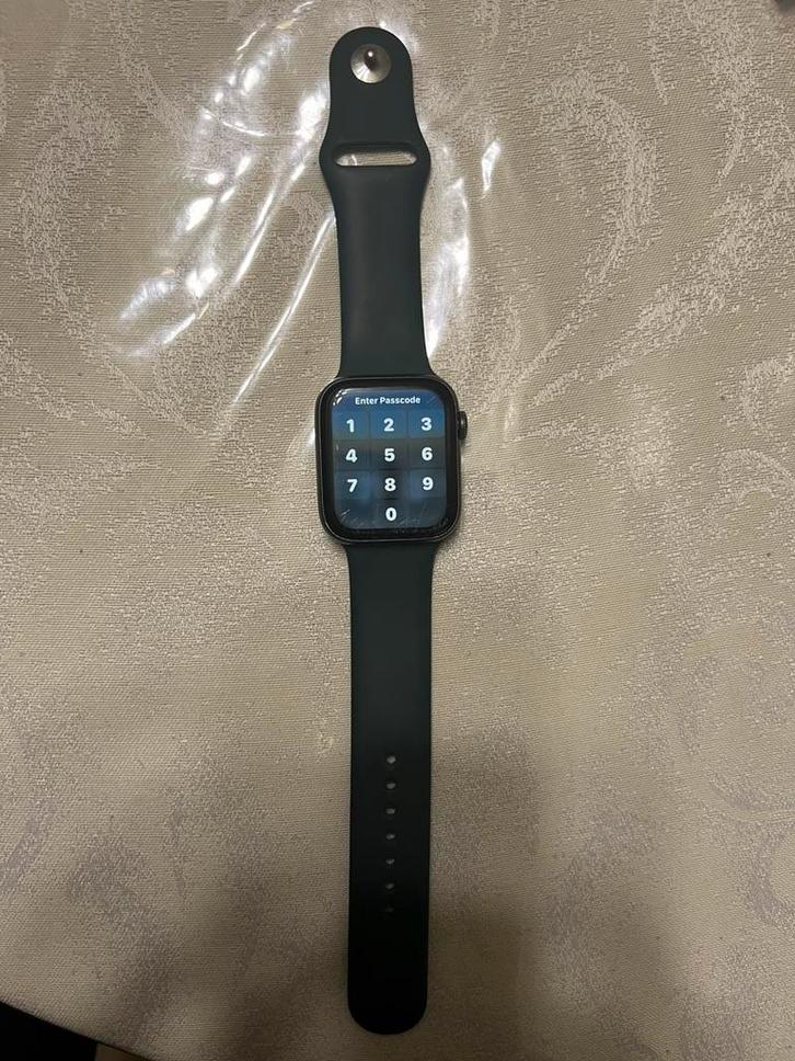 Apple watch  nike editie serie 6 44mm, Handtassen en Accessoires, Smartwatches, Zo goed als nieuw, Ophalen