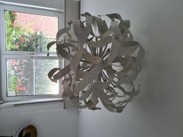 Luminaire (lustre) moderne, Enlèvement, Comme neuf, Métal, Design