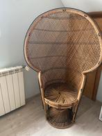 Très grand et beau fauteuil Emmanuelle des années 70, Antiquités & Art