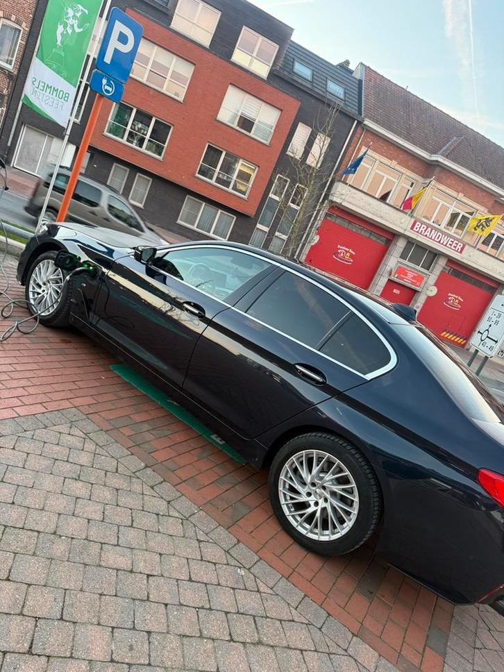 Bmw 530e met veel opties, Auto's, BMW, Particulier, 5 Reeks, 360° camera, Achteruitrijcamera, Adaptieve lichten, Adaptive Cruise Control