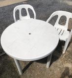 Stevige tuinstoelen en bijhorende ronde tafel, Tuin en Terras, Kunststof, Zo goed als nieuw, Tuinset, Eettafel
