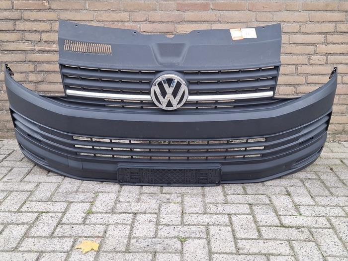Voorbumper van een Volkswagen Transporter, Auto-onderdelen, Carrosserie, Bumper, Gebruikt, 3 maanden garantie, Ophalen of Verzenden