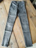 Mooie grijze jeans van de Zara maat 140., Ophalen of Verzenden, Zo goed als nieuw, Meisje, Broek