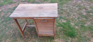 Bureau  beschikbaar voor biedingen