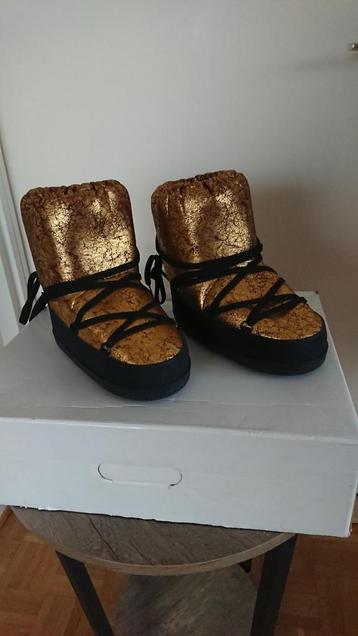Moon Boot neuve taille 36 beschikbaar voor biedingen