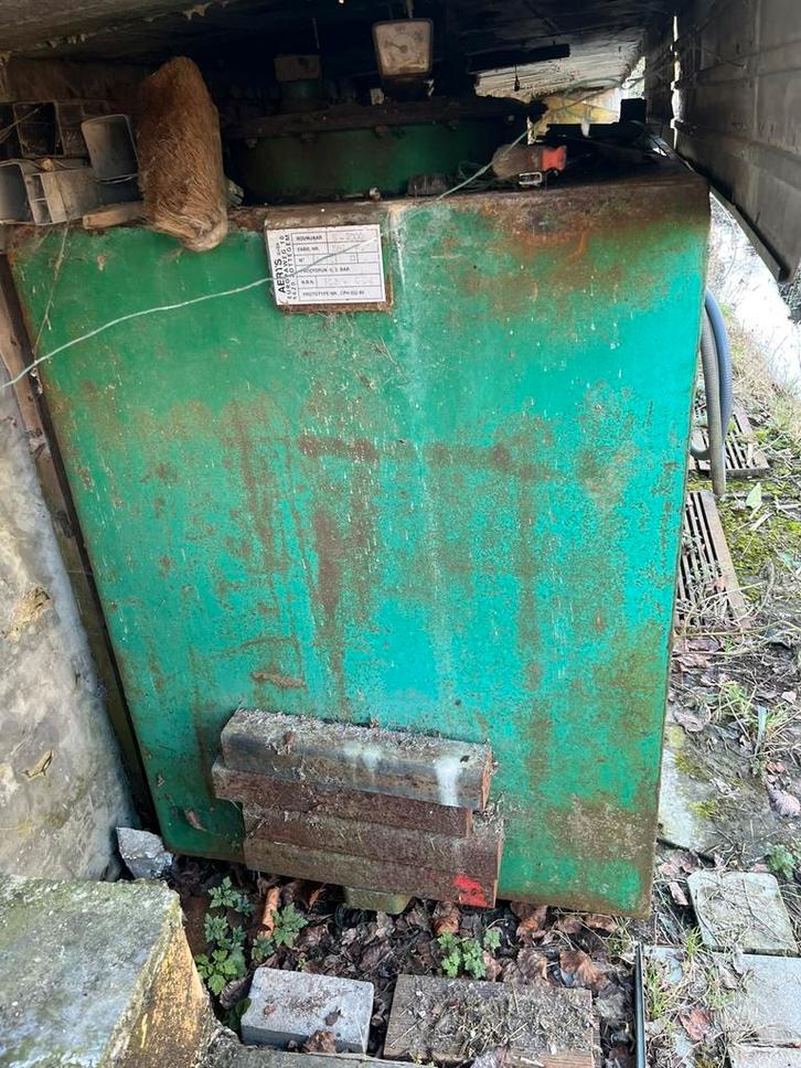 Oude stalen mazouttank, Tuin en Terras, Waterpompen, Ophalen