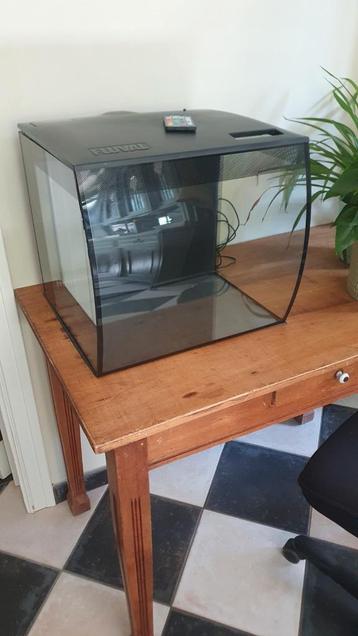 Aquarium Fluval flex 34l met verwarming en extra verlichting, Enlèvement, Comme neuf
