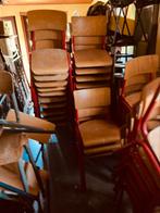 Vintage houten schoolstoelen en stapelstoelen, Ophalen
