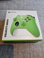 Manette xbox series s/x velocity green neuve, Enlèvement, Neuf, Xbox One, Sans fil