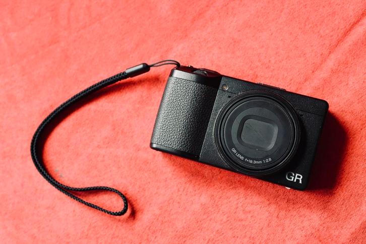 Ricoh GR III - GRIII - GR 3 - GR3, Audio, Tv en Foto, Fotocamera's Digitaal, Zo goed als nieuw, Compact, Overige Merken, Ophalen of Verzenden