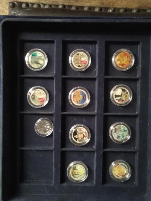 Vends pièces commémoratives 2 euro en couleur, Verzamelen, Overige Verzamelen, Ophalen of Verzenden