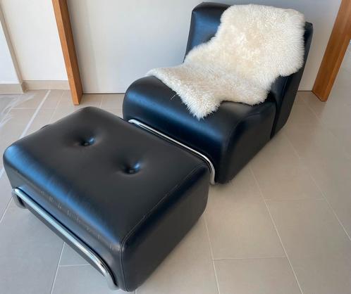 2 retro zeteltjes met poef, Huis en Inrichting, Fauteuils, Gebruikt, Metaal, Overige materialen, 75 tot 100 cm, 75 tot 100 cm