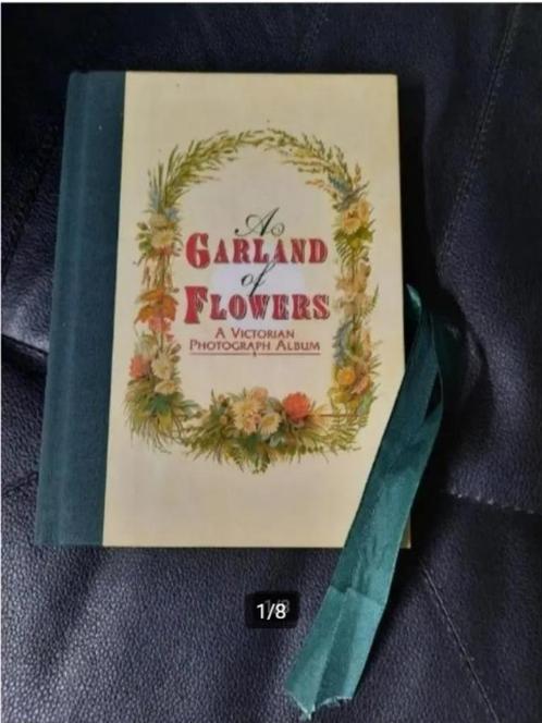 Fotoalbum "A garland of flowers Victorian photoalbum ", Audio, Tv en Foto, Fotoalbums en Accessoires, Zo goed als nieuw, Fotoalbum