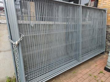 13x Herras hekken , bouwhekkens + 18x blok + klemmen + voet beschikbaar voor biedingen