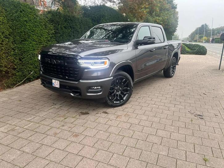 Dodge Ram Model 2025 Limited Night € 79.900 excl, Auto's, Dodge, Particulier, Te koop, Overige modellen, Metaalkleur, Benzine