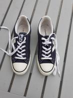 Marineblauwe canvas sneakers van Victoria maat 40, Blauw, Ophalen of Verzenden, Zo goed als nieuw, Victoria