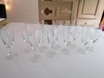 coctail glazen beschikbaar voor biedingen