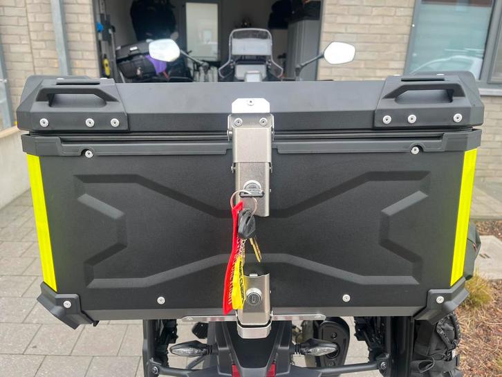 TOPCASE MOTO topkoffer 65 liter in nieuwstaat, Motoren, Accessoires | Koffers en Tassen, Zo goed als nieuw, Ophalen