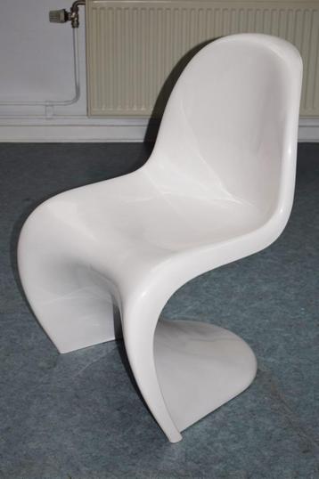 chaise Panton Herman Miller blanche de 1973 Fehlbaum design  disponible aux enchères