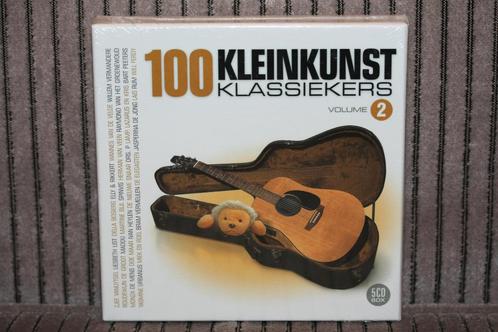 box nieuw - 100 Kleinkunst Klassiekers Volume 2, Cd's en Dvd's, Cd's | Nederlandstalig, Nieuw in verpakking, Rock, Ophalen of Verzenden