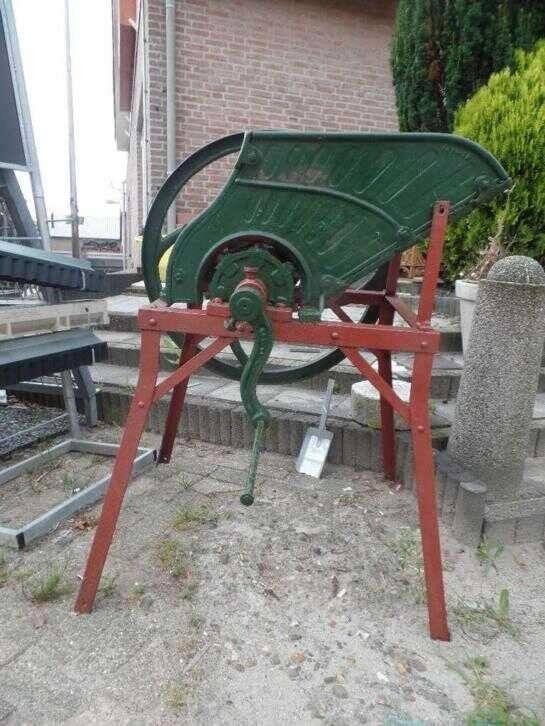 Oude bietenmolen gezocht voor tuindecoratie., Zakelijke goederen, Landbouw | Werktuigen, Overige, Overige typen, Ophalen