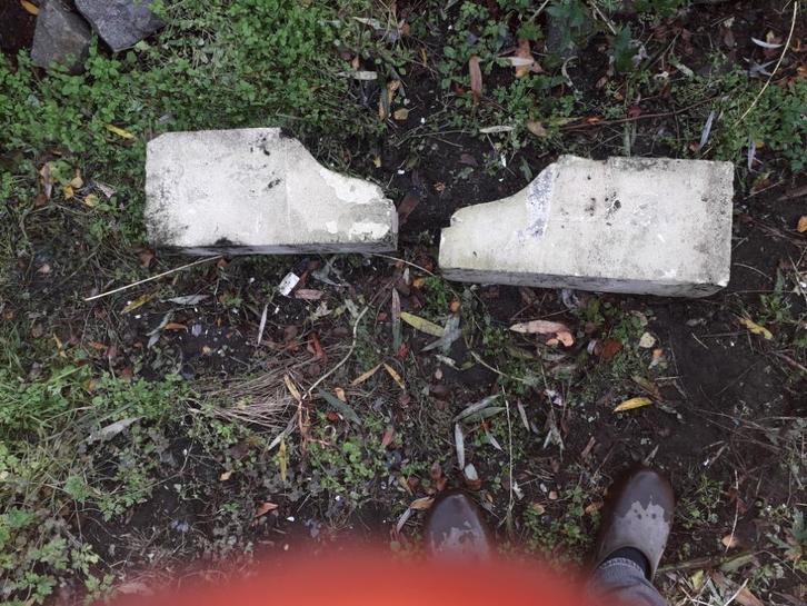 twee witte zandstenen, Bricolage & Construction, Briques, Utilisé, Briques silico-calcaires, Enlèvement