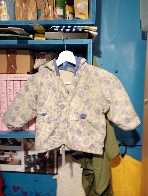 Veste fille 4 ans vous l'acheter sur vinted voir la descript, Kinderen en Baby's, Babykleding | Maat 56, Gebruikt, Meisje, Ophalen of Verzenden