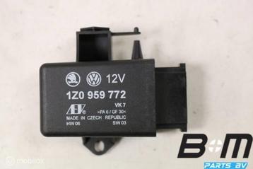 Regelapparaat stoelverwarming VW Passat B6 beschikbaar voor biedingen