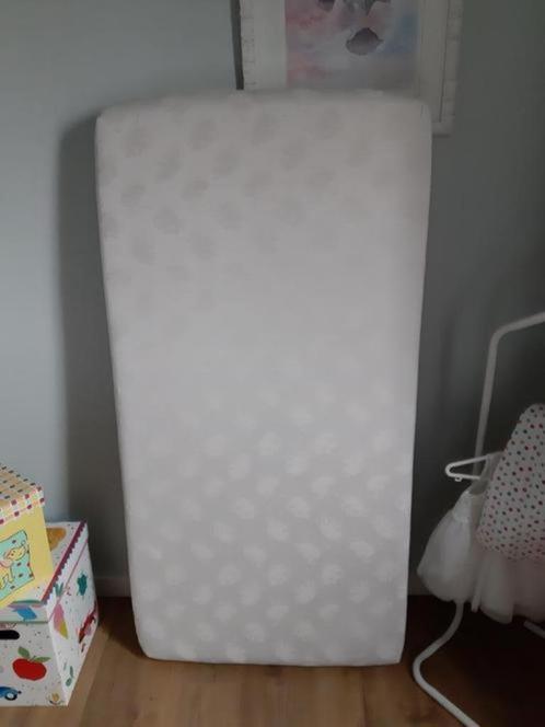 Safe Sleep Matras - 70x140x11 cm en 2 hoeslakens, Kinderen en Baby's, Kinderkamer | Bedden, Minder dan 140 cm, Minder dan 70 cm