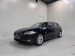 BMW 520 d Touring Autom. - GPS - Leder - Airco, Auto's, BMW, Euro 5, 4 cilinders, 0 kg, Zwart