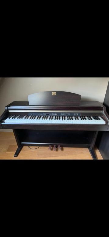 Piano Clavinova CP-930