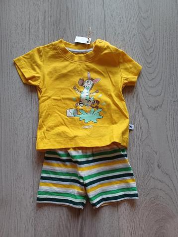 Woody zebra pyjama beschikbaar voor biedingen