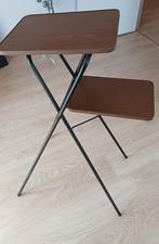 Diaprojector met scherm en tafel, Ophalen, Zo goed als nieuw, Met scherm